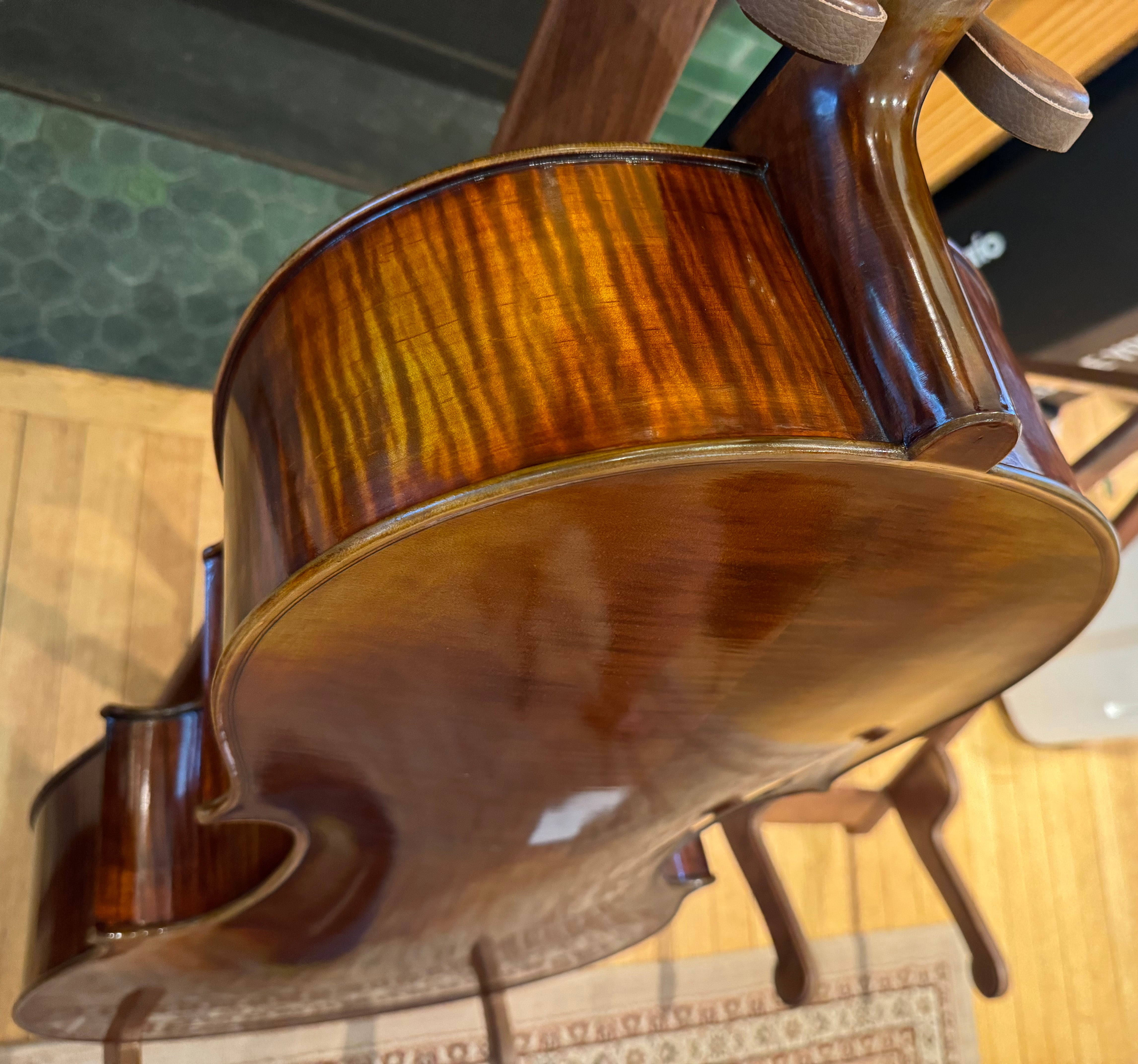 Pre-owned 4/4 StringWorks Virtuoso Cello Outfit